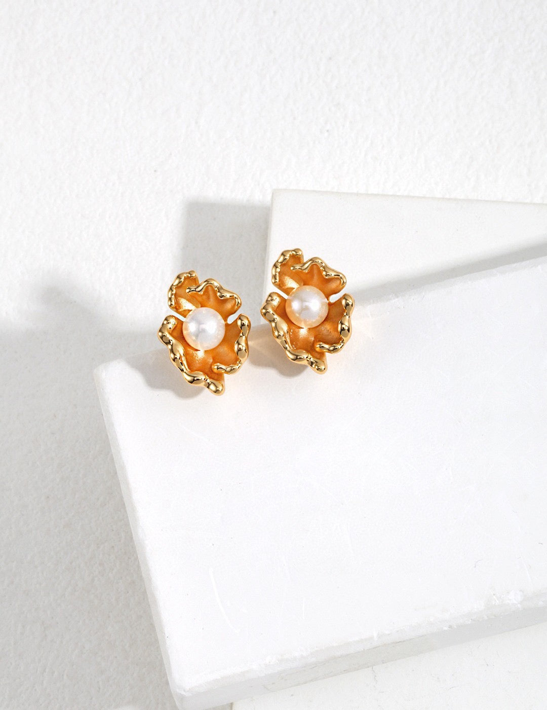 Wave Series Pearl Earrings