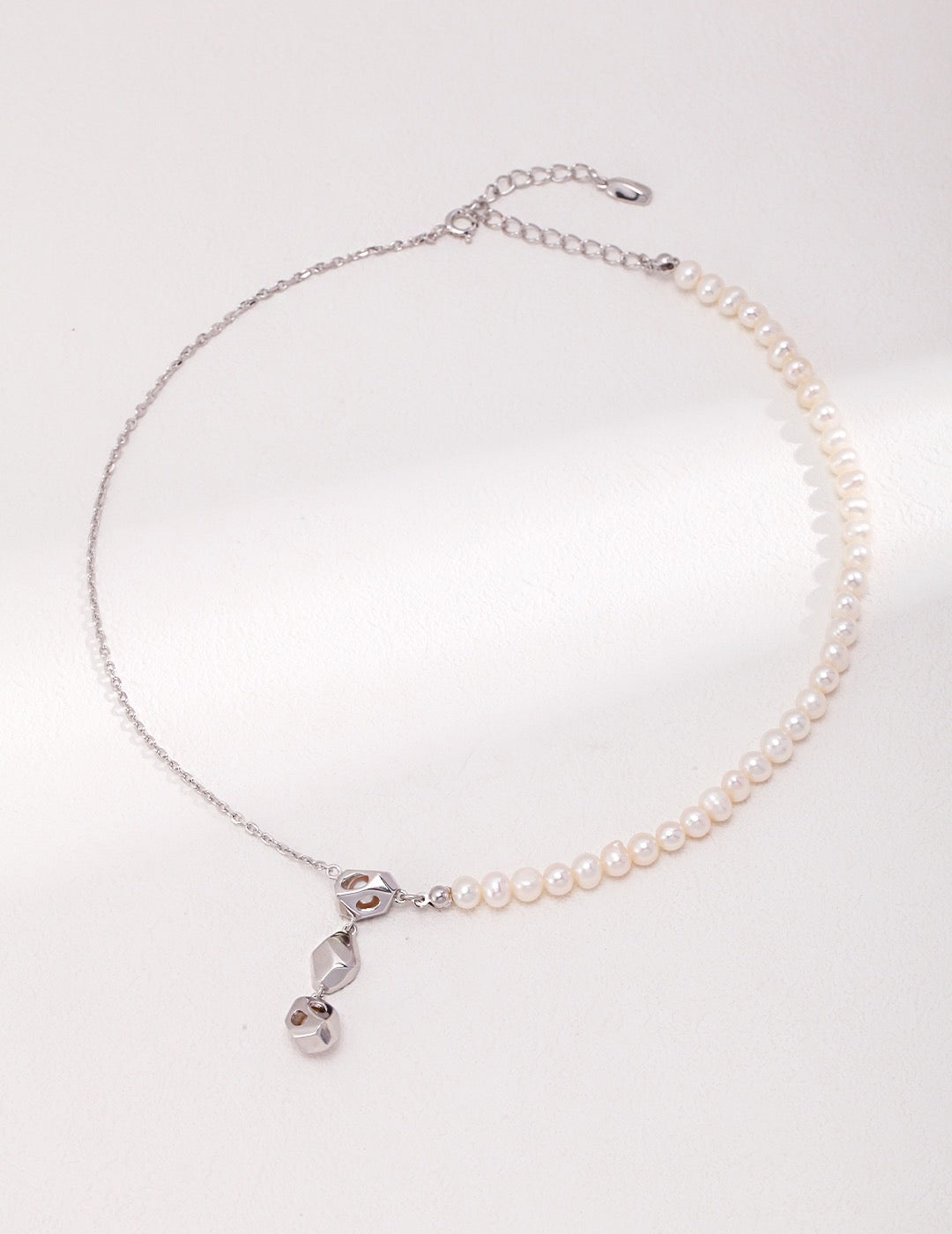 Half-pearl Half-silver Necklace