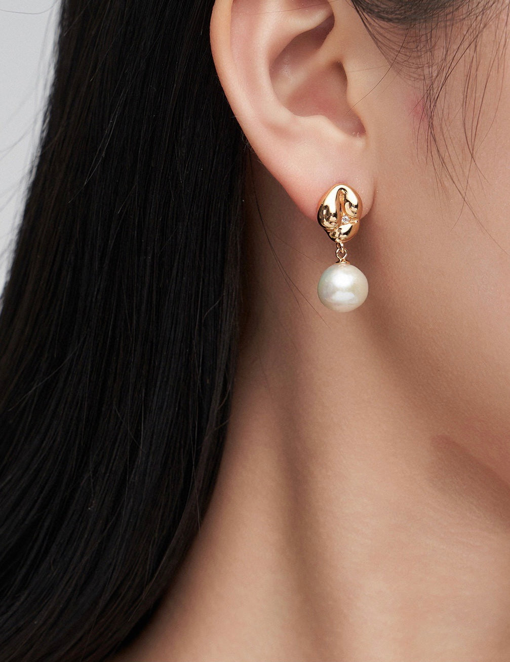 Simple Zircon Pearl Earrings