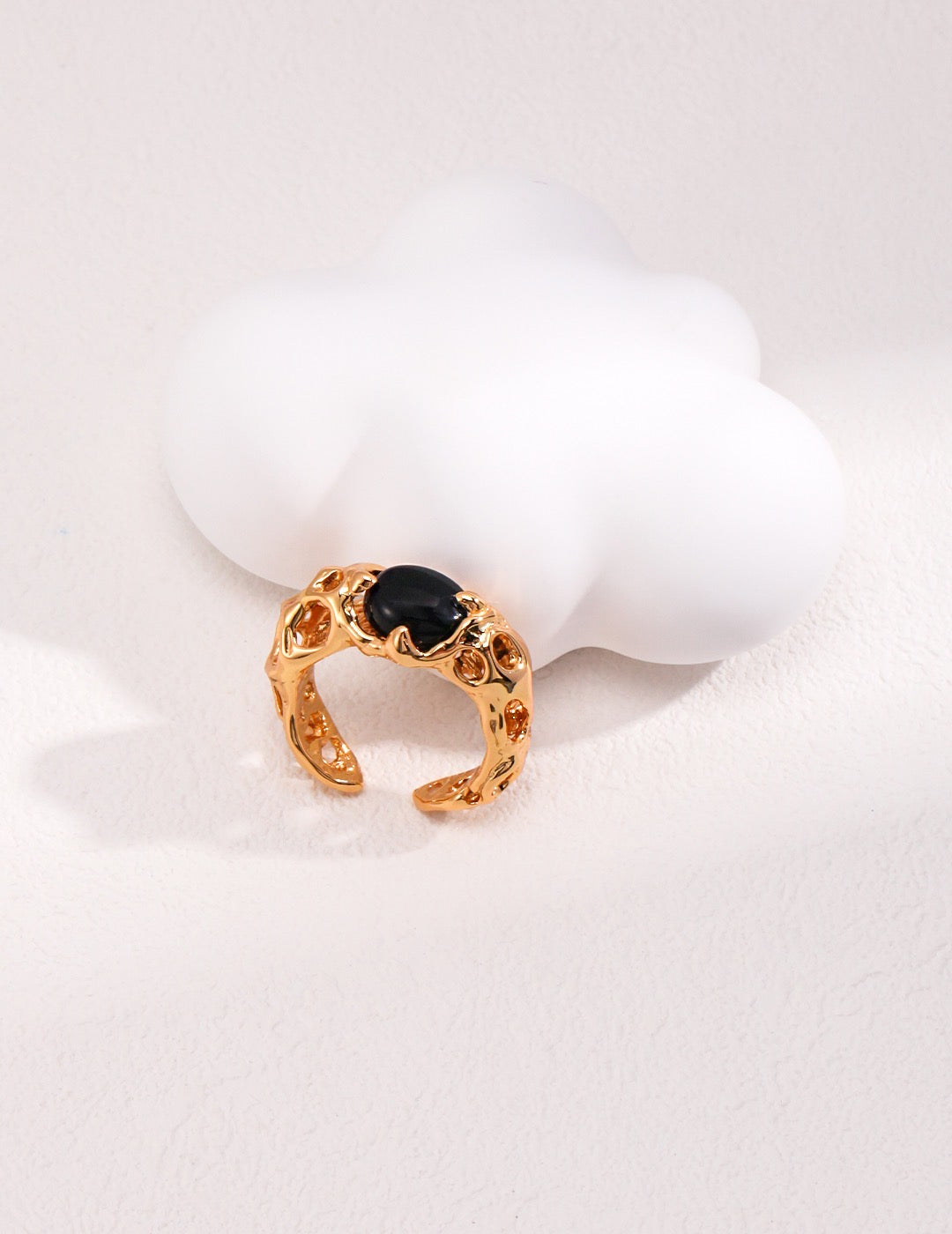 Black Onyx Ring - YIN BEAUTY