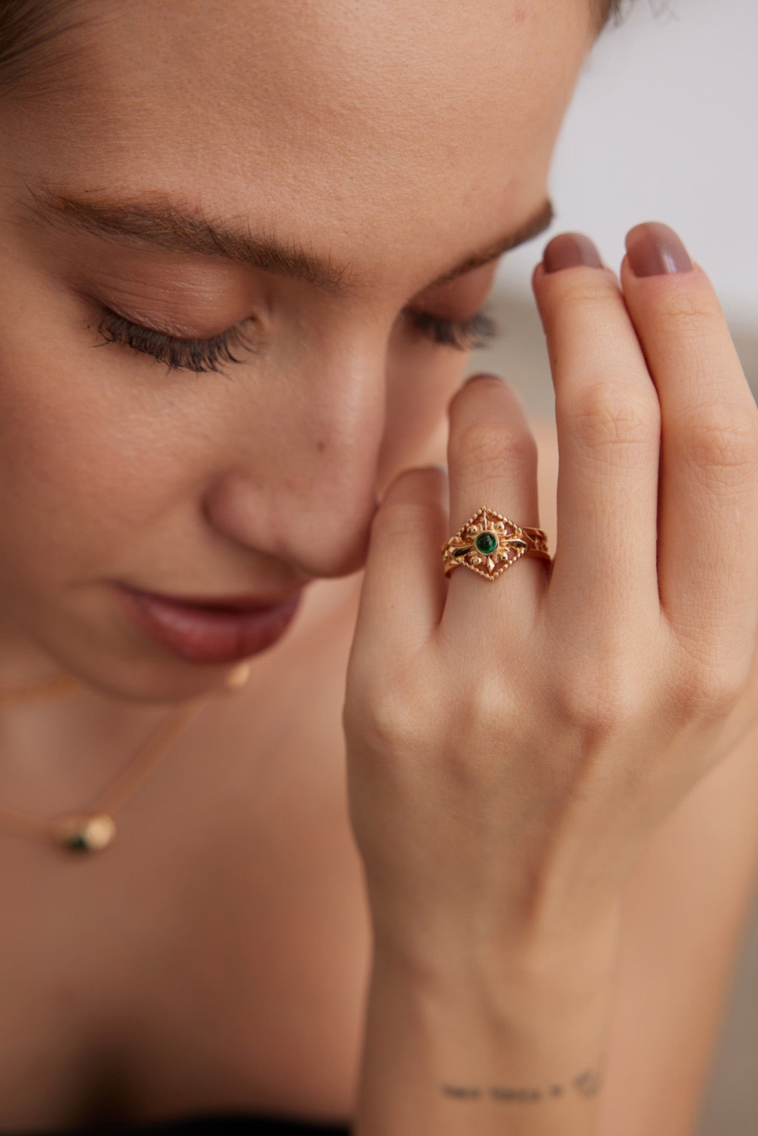 Green Zircon Ring - YIN BEAUTY