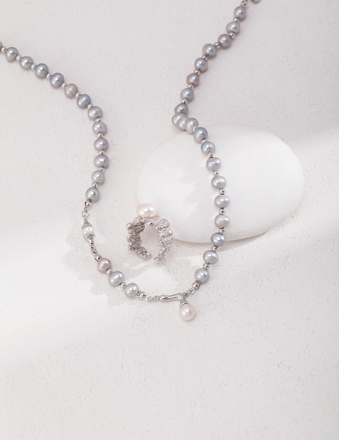 White & Gray Pearl Necklace - YIN BEAUTY