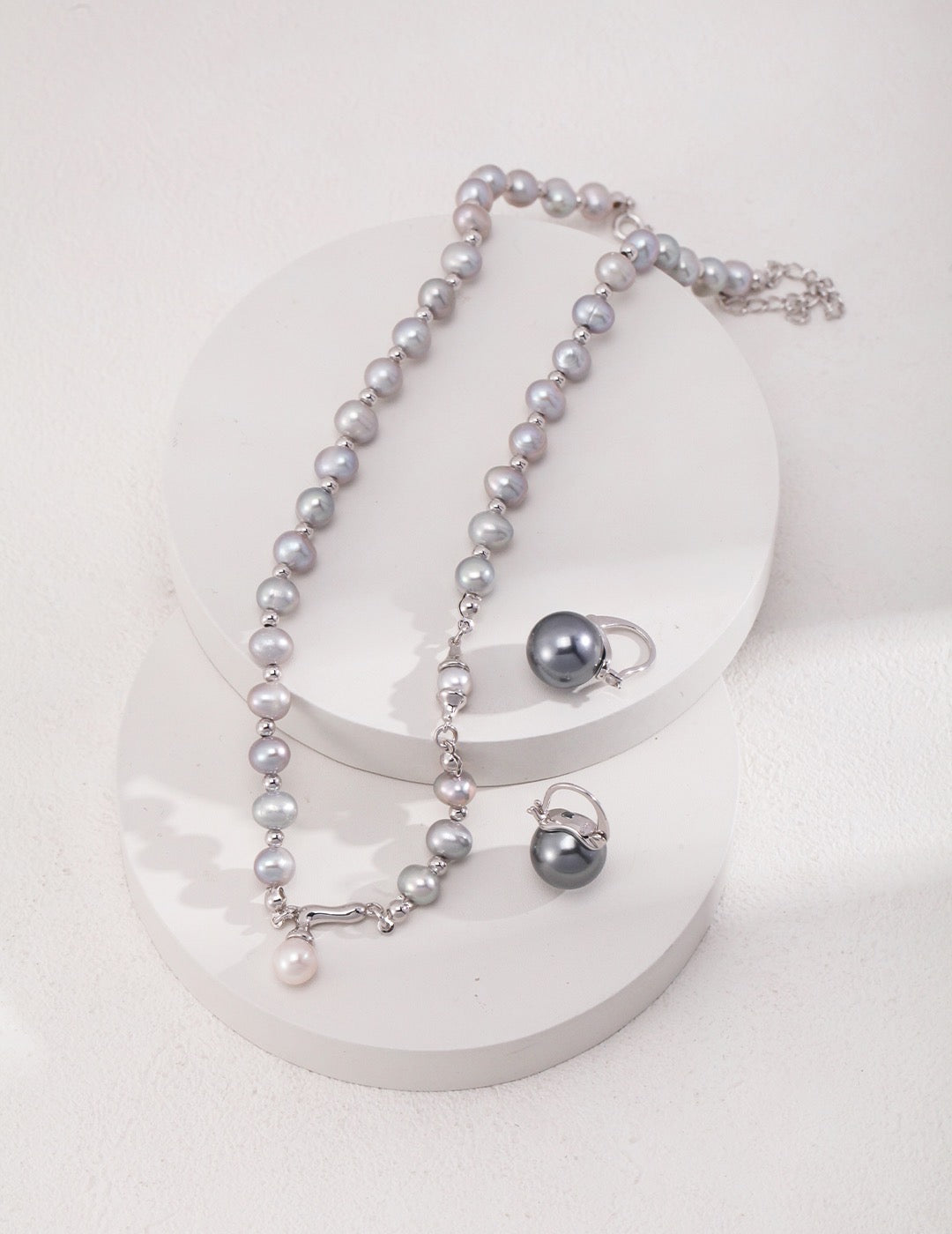 White & Gray Pearl Necklace - YIN BEAUTY