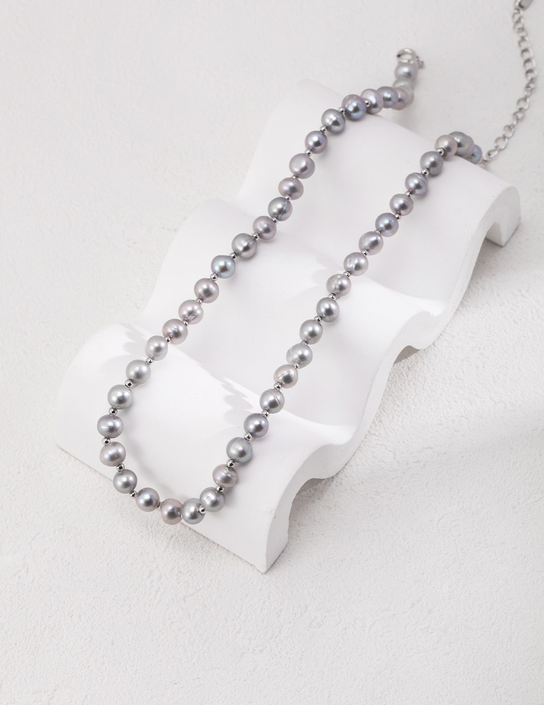 Classic Gray Pearl Necklace - YIN BEAUTY