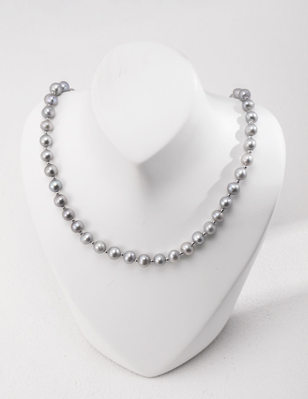 Classic Gray Pearl Necklace - YIN BEAUTY