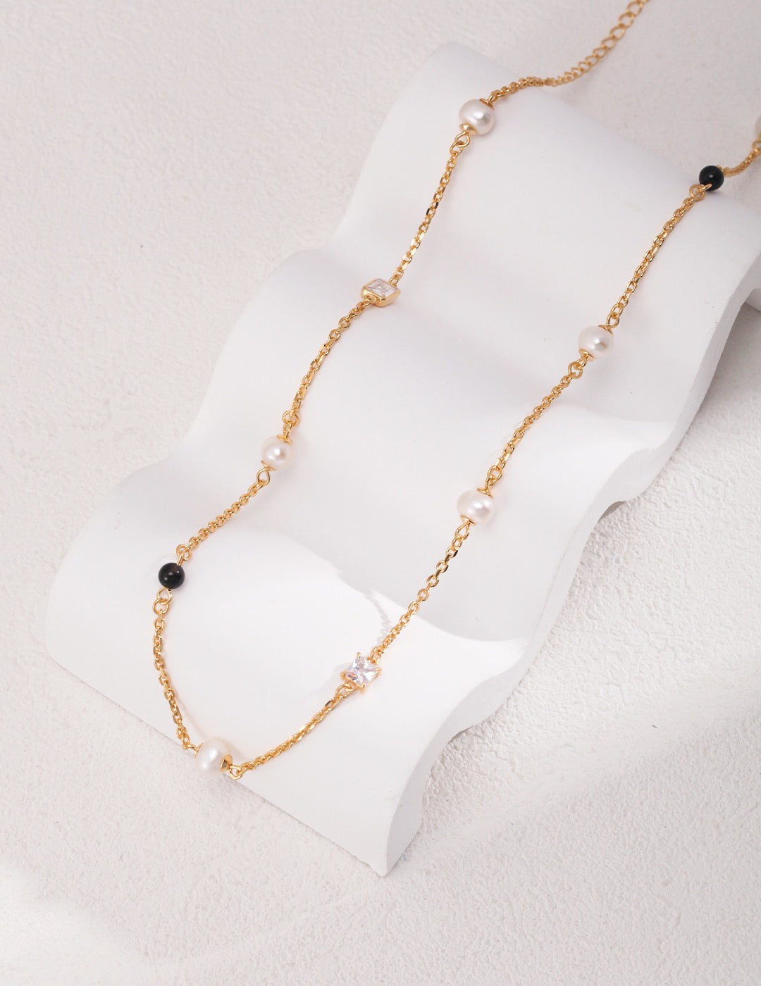 Pearl & Onyx Necklace - YIN BEAUTY