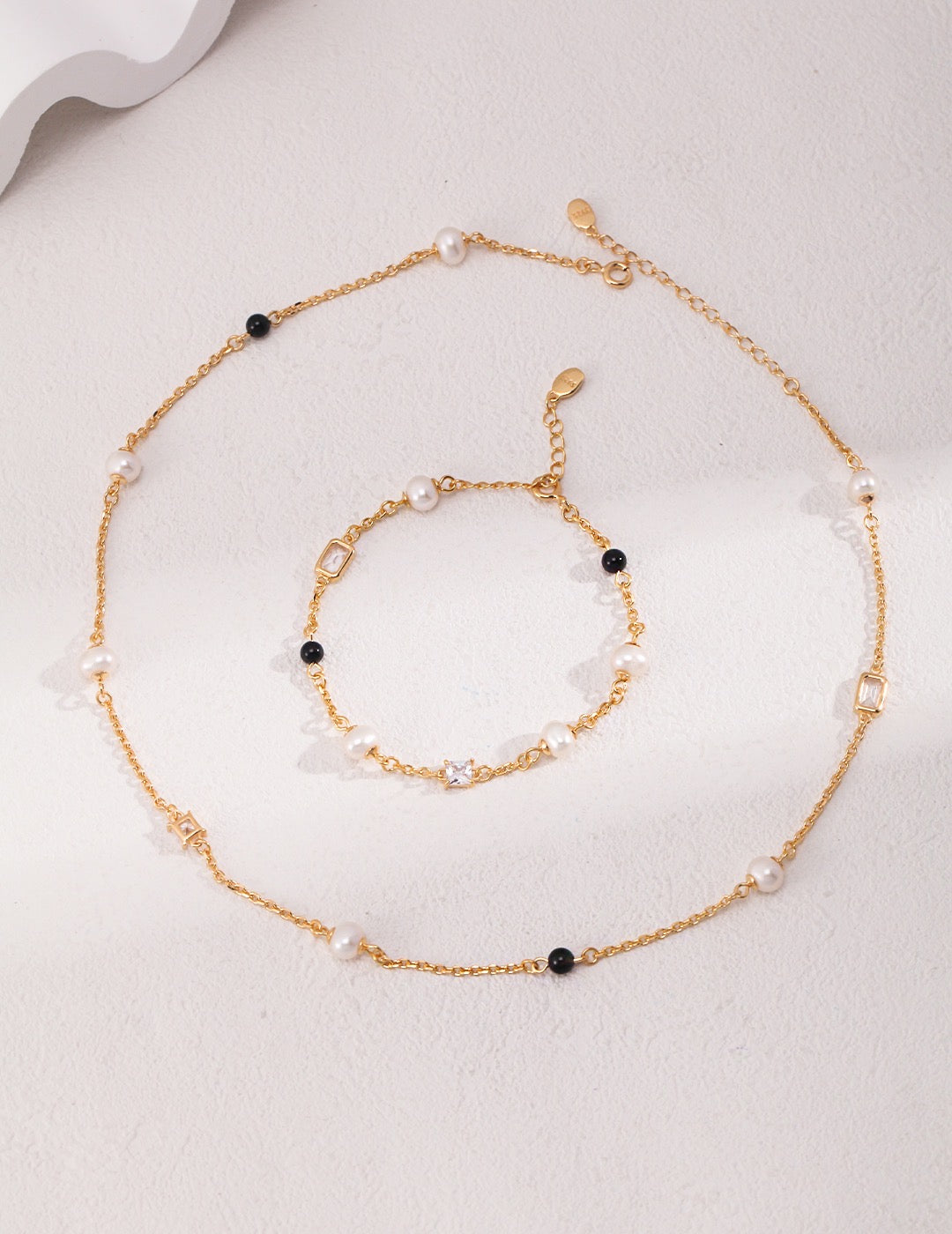 Pearl & Onyx Necklace - YIN BEAUTY