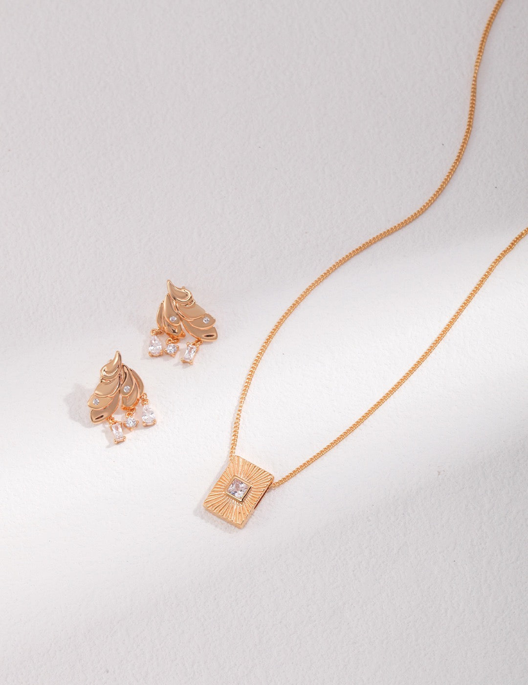 Square Zircon Necklace - YIN BEAUTY